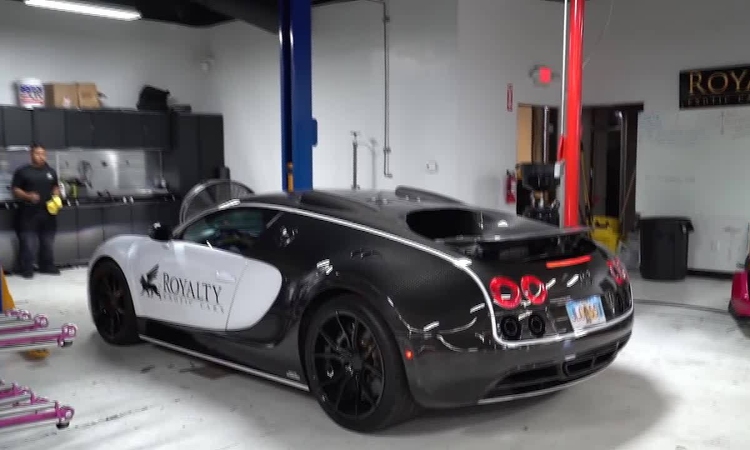 Bugatti Veyron tiêu tốn 21.000 USD mỗi lần thay dầu